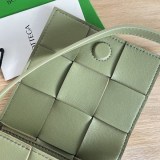 争奪戦♡ボッテガ ヴェネタ 偽物キャンディー カセット クロスボディミニバッグ boa63344