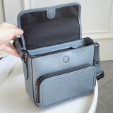 目を惹くカラーコーチ メンズ ショルダーバッグ スーパーコピーC9871