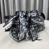 人気No1バレンシアガ スーパーコピー ショルダーバッグ ポシェット bak49472