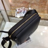 日本未入荷 グッチ メンズ ショルダーバッグ 偽物
