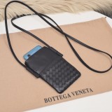 完売必至 ボッテガヴェネタ メンズ 携帯電話バッグ 偽物20604