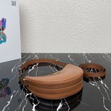 追跡付 プラダ アーケ レザーショルダーバッグ コピー puf02546