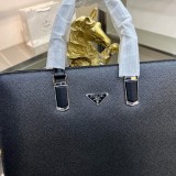 送料込 プラダ メンズ ブリーフケース コピー