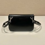 激安価格！プラダ コピー サフィアーノ チェーン ショルダーバッグ 3色 pua73162