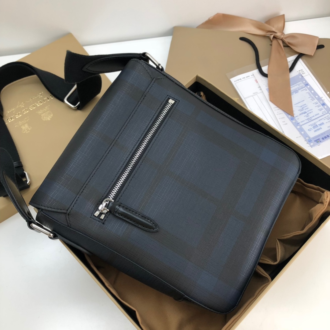 日本未入荷 バーバリー メンズ ショルダーバッグ コピー