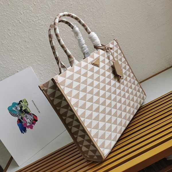 激安価格！プラダ シンボル ファブリック 偽物 スモールバッグ pus03754