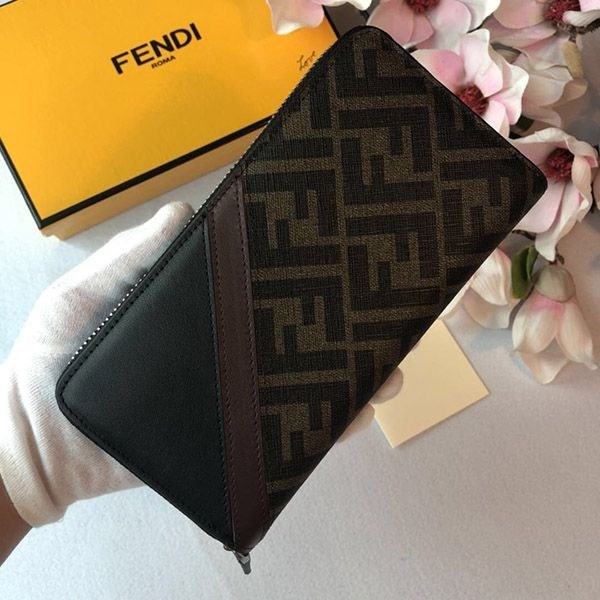 《大人気》フェンディ 財布 スーパーコピー カスタマイズ FF生地 カード ロゴ ジップ ウォレット ピーカブー feh61866