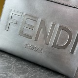 ☆超人気☆フェンディ サンシャイン ミディアム レザー ショッパーバッグ 偽物 fep53986