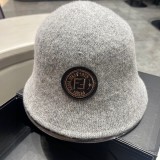日本未入荷 フェンディ ハット 偽物