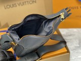 ★日本!!人気！ ルイヴィトン メンズ ショルダーバッグ コピーM21812