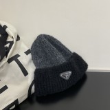 ★日本!!人気！プラダ ニット帽 偽物