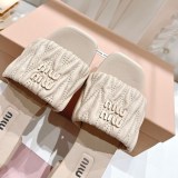 大人気のマテラッセ♪【ミュウミュウ コピー】ロゴ入り フラットサンダル mya05140