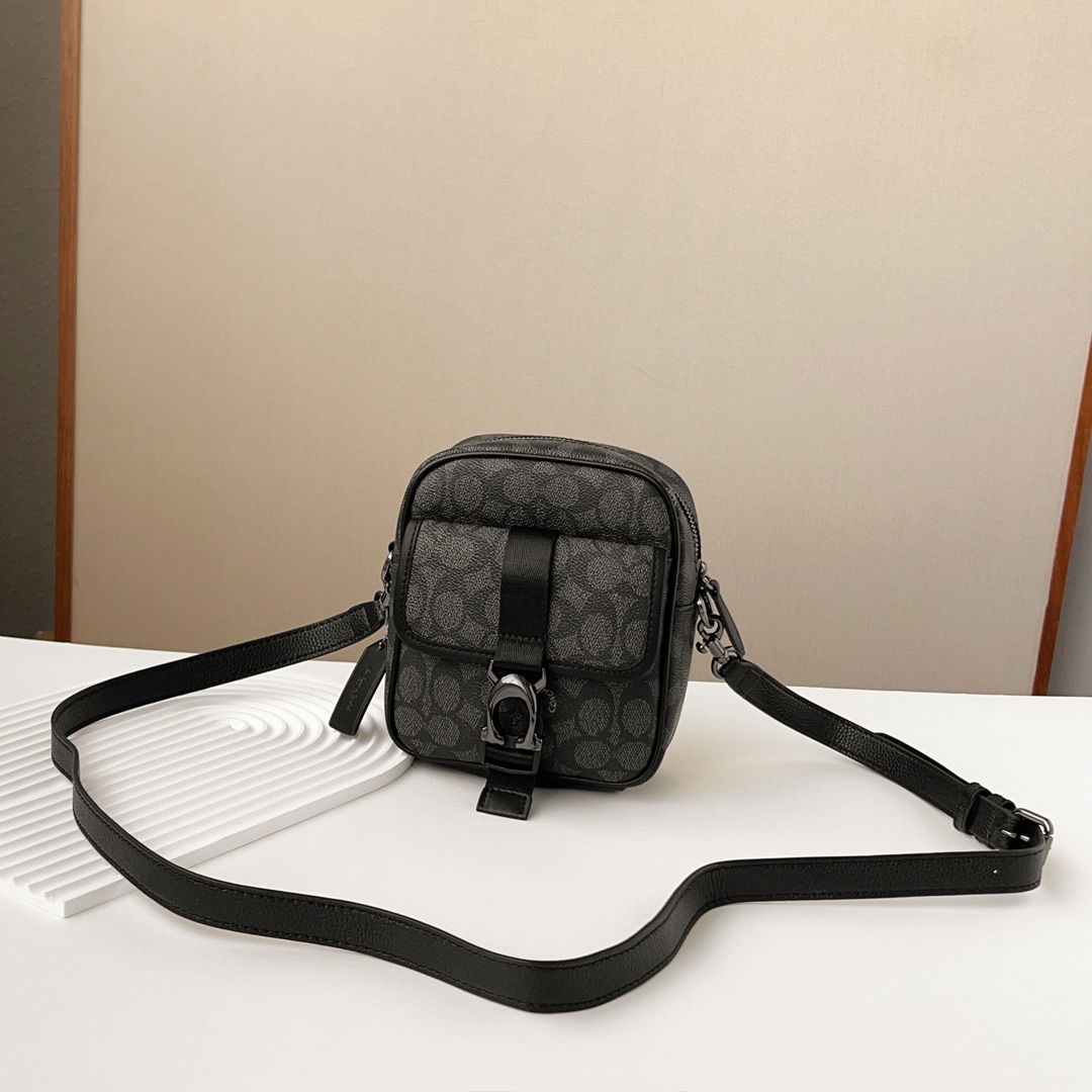 《人気★》コーチ メンズ ショルダーバッグ スーパーコピーCK969