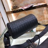 高品質♪♪♪ ボッテガヴェネタ メンズ ボディバッグ 偽物