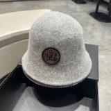 日本未入荷 フェンディ ハット 偽物