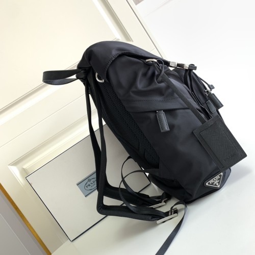 【大特価】 プラダ メンズ バックパック スーパーコピー2VZ135