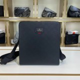 超希少！ グッチ メンズ ショルダーバッグ 偽物
