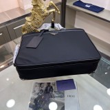 送料込 プラダ メンズ ブリーフケース コピー