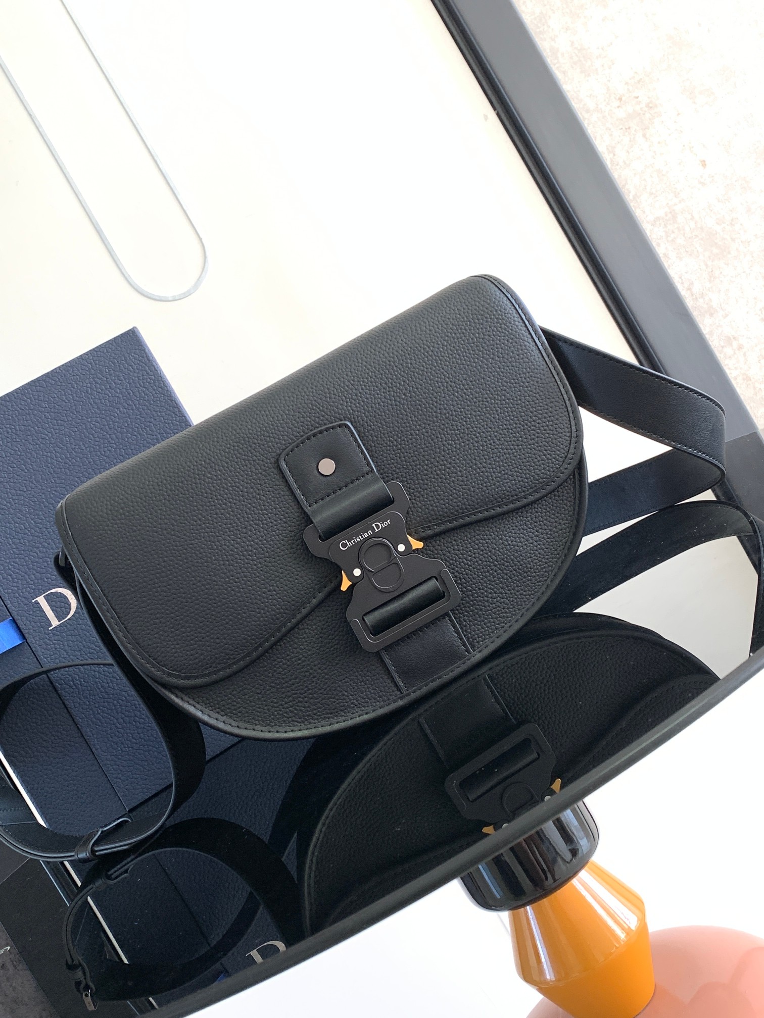 高品質♪♪♪ ディオール メンズ ショルダーバッグ スーパーコピー1ADPO255
