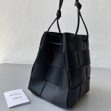 争奪戦ボッテガヴェネタ カセット ショルダーバッグ コピー ブラック 680218VCQC48425