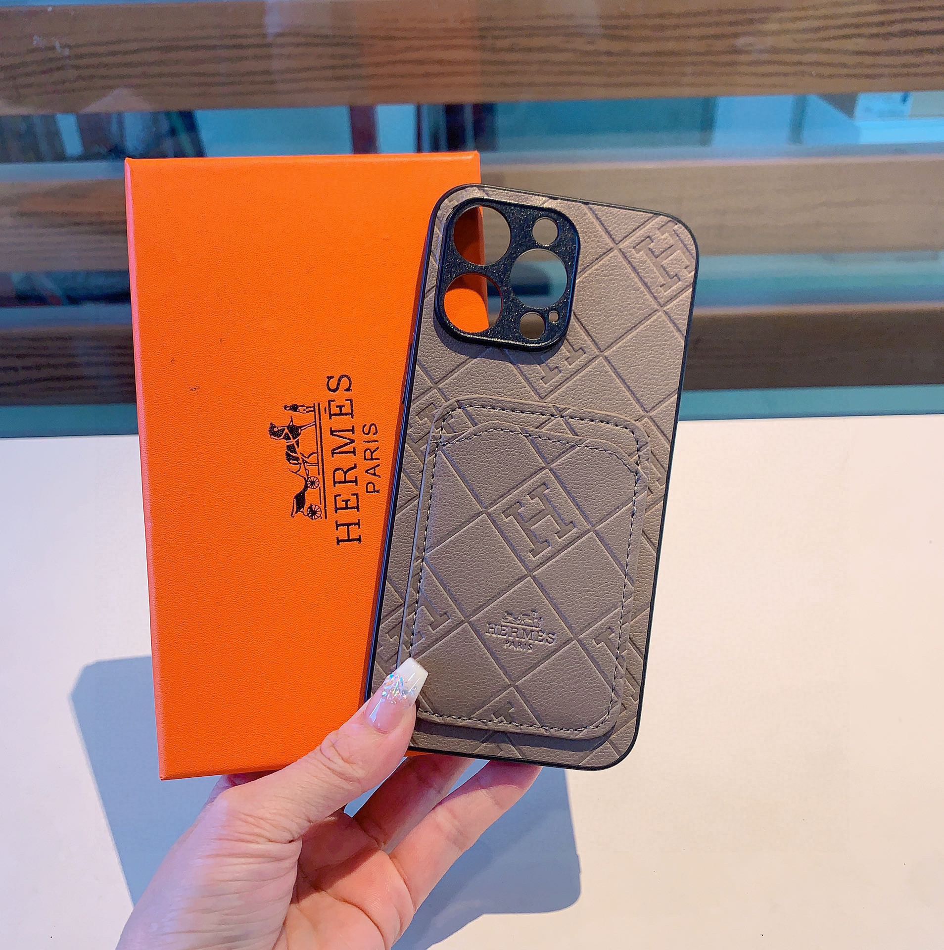定番人気！エルメスiPhone ケース 全機種 販売