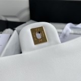 売上総額１位！シャネル ショルダーバッグ 偽物 A01112