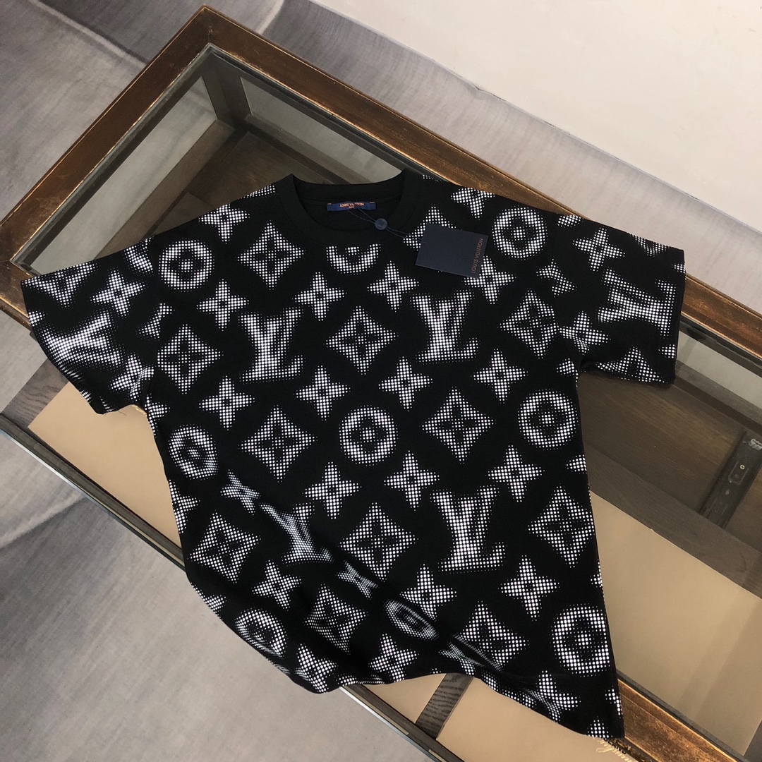 人気爆発☆ 2024 ルイヴィトン 新作 半袖Tシャツ コピー