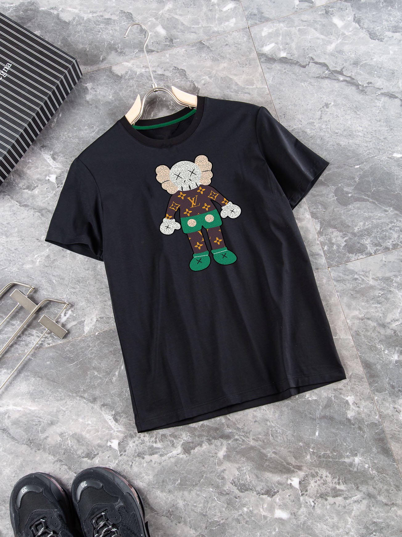 ☆超人気☆ 2024 ルイヴィトン 新作 半袖Tシャツ スーパーコピー 2色