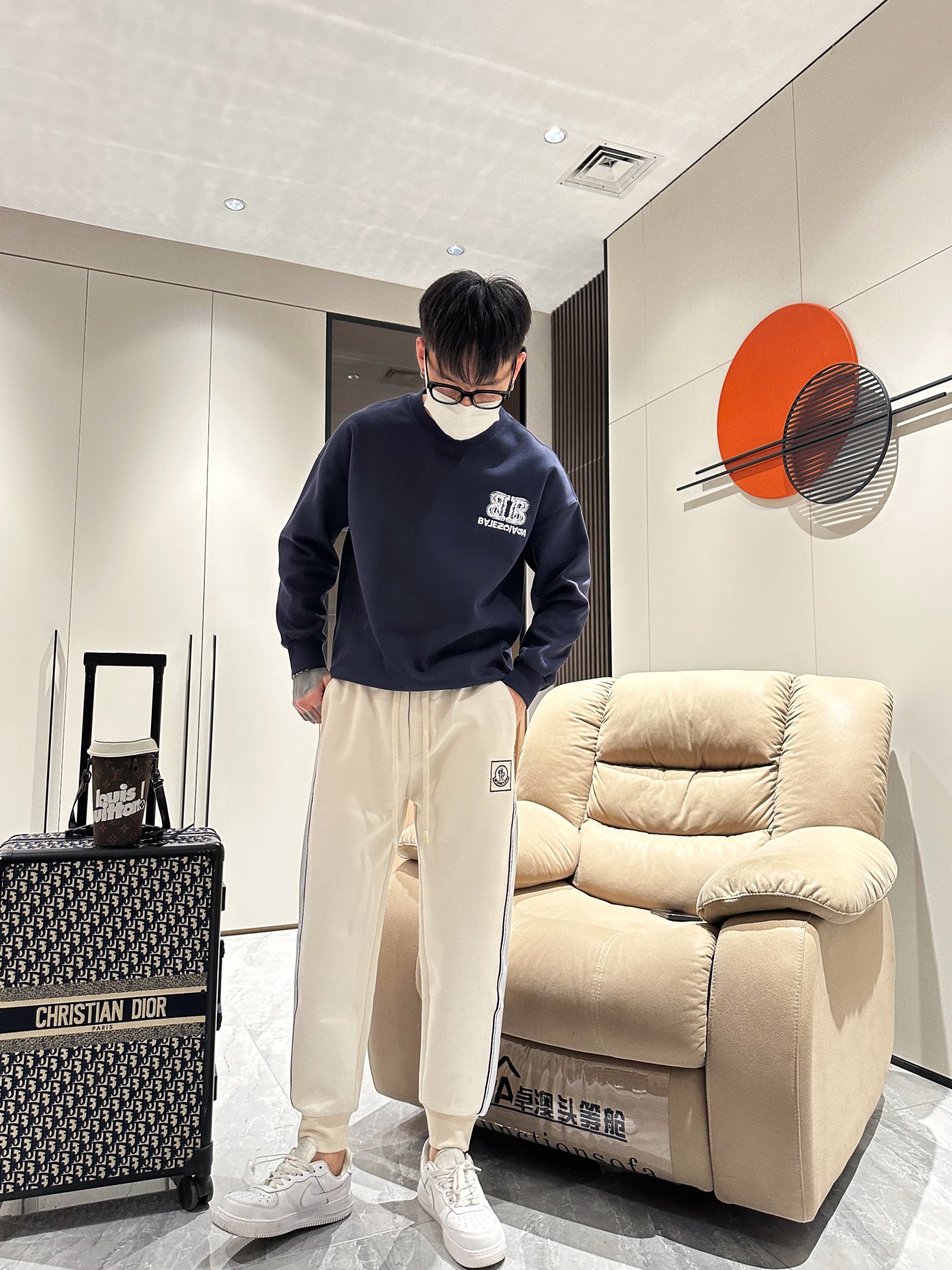 激安価格！2024 モンクレール 新作 カジュアルパンツ コピー