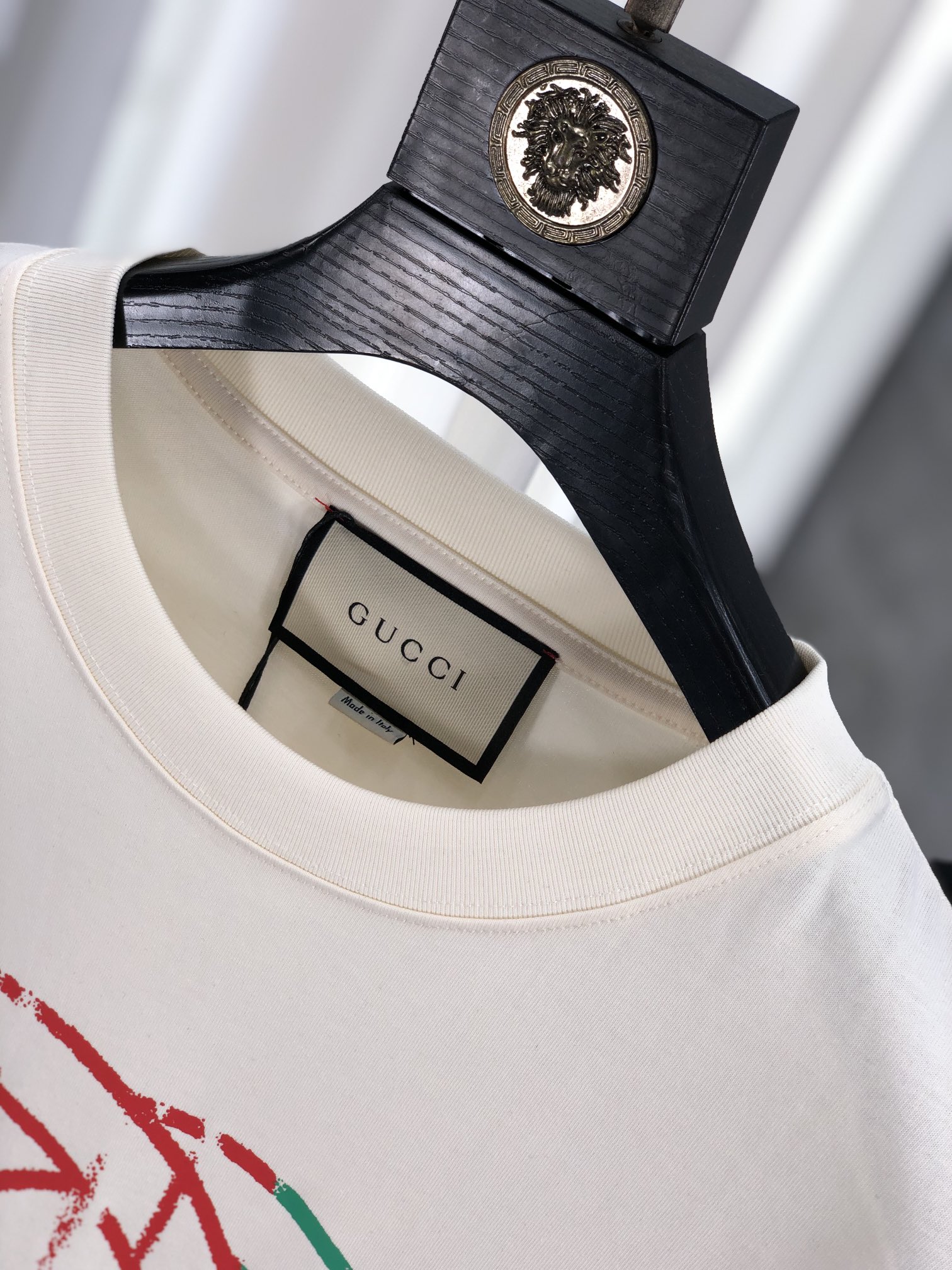 ☆超人気☆ 2024 グッチ 新作 半袖Tシャツ 偽物 2色