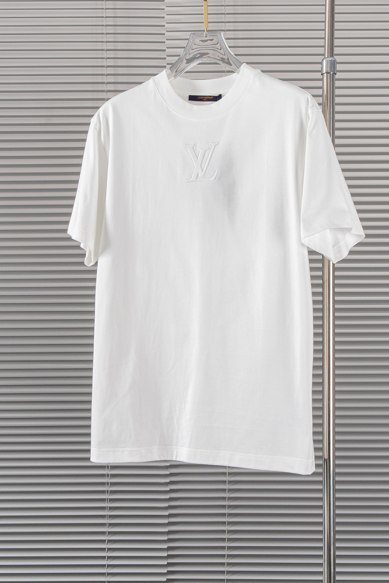 ☆超人気☆ 2024 ルイヴィトン 新作 半袖Tシャツ 偽物 2色