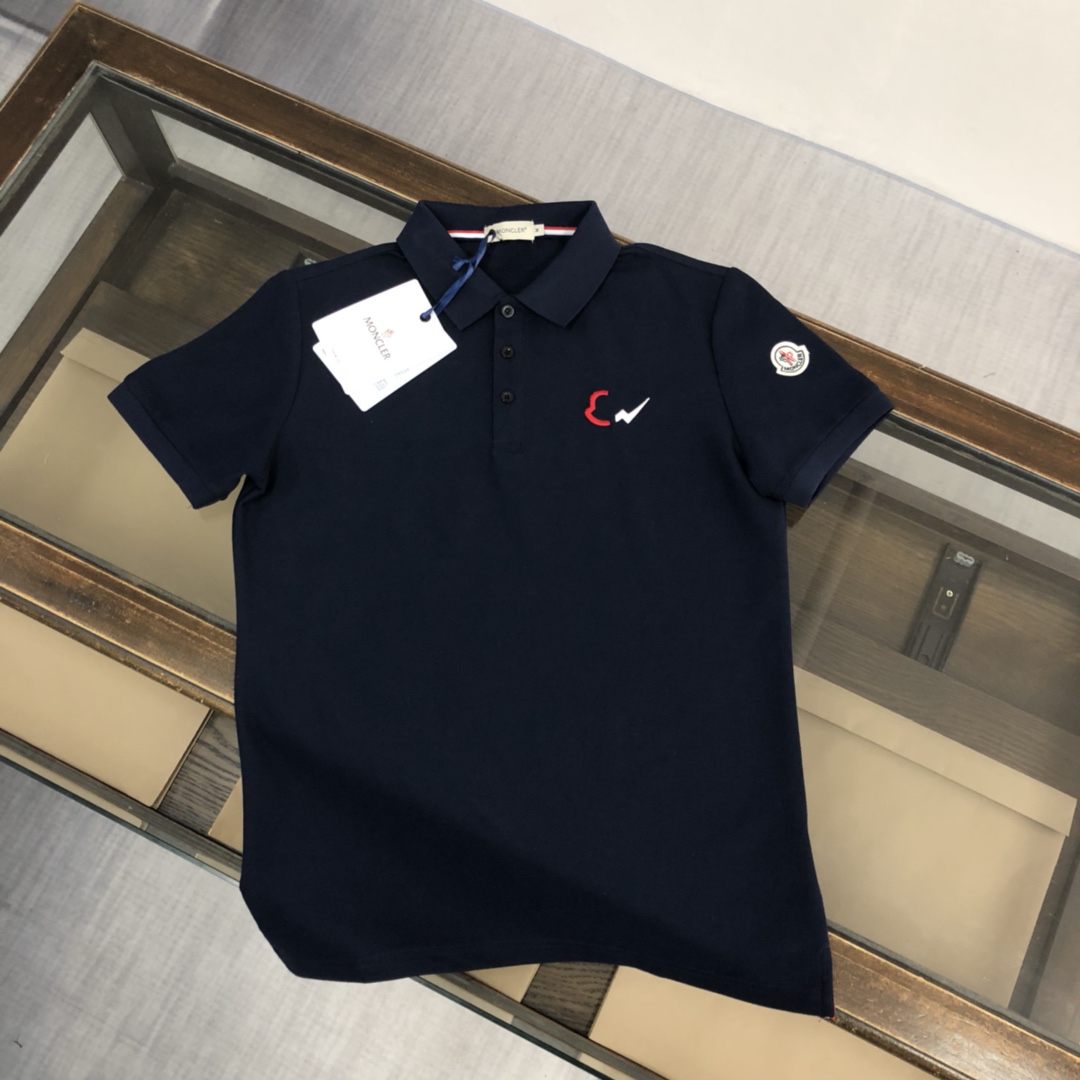 人気急上昇新作 2024 モンクレール 新作 半袖Tシャツ 偽物
