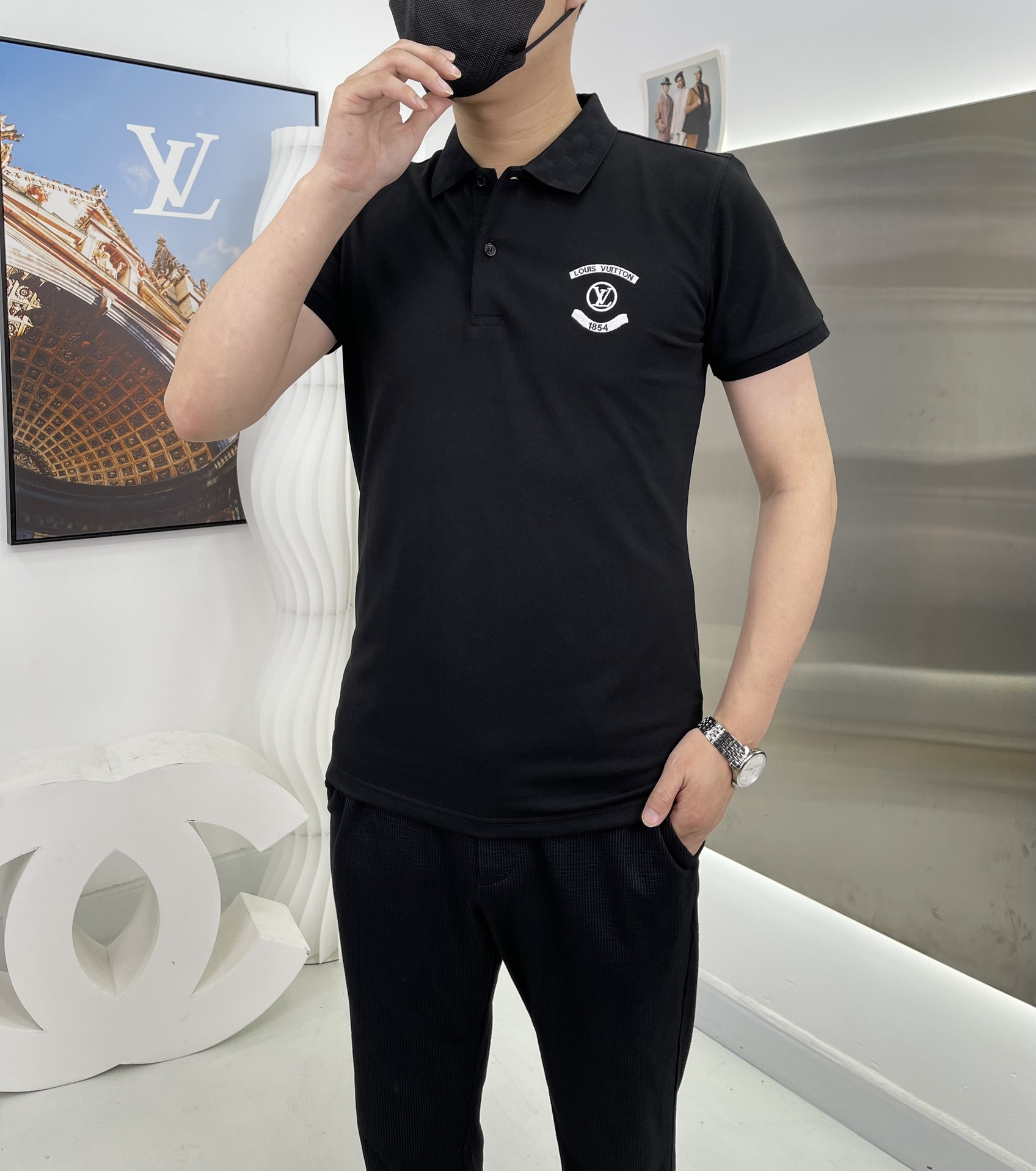 絶対欲しい！2024 ルイヴィトン 新作 半袖Tシャツ スーパーコピー