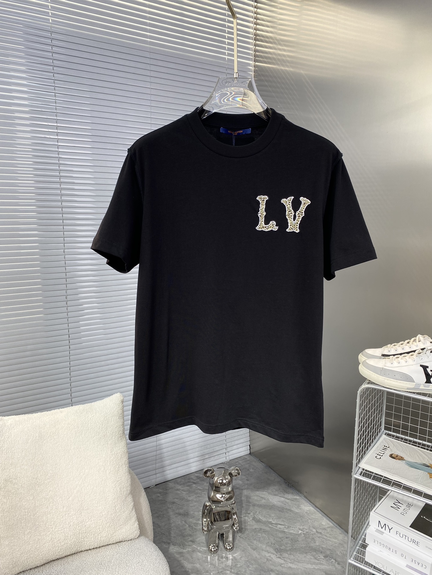 入手困難品！2024 ルイヴィトン 新作 半袖Tシャツ スーパーコピー