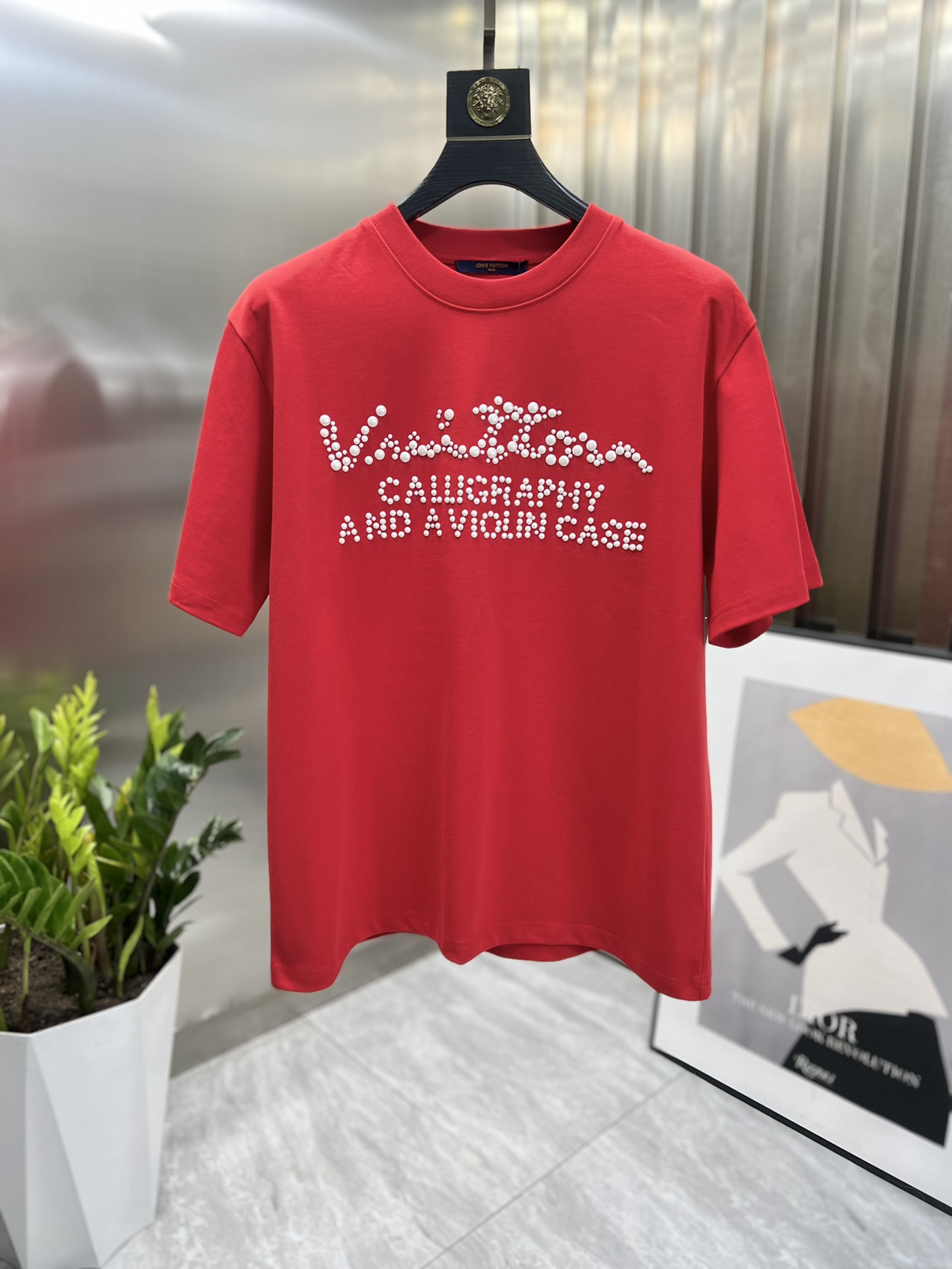 おすすめ 2024 ルイヴィトン 新作 半袖Tシャツ 偽物