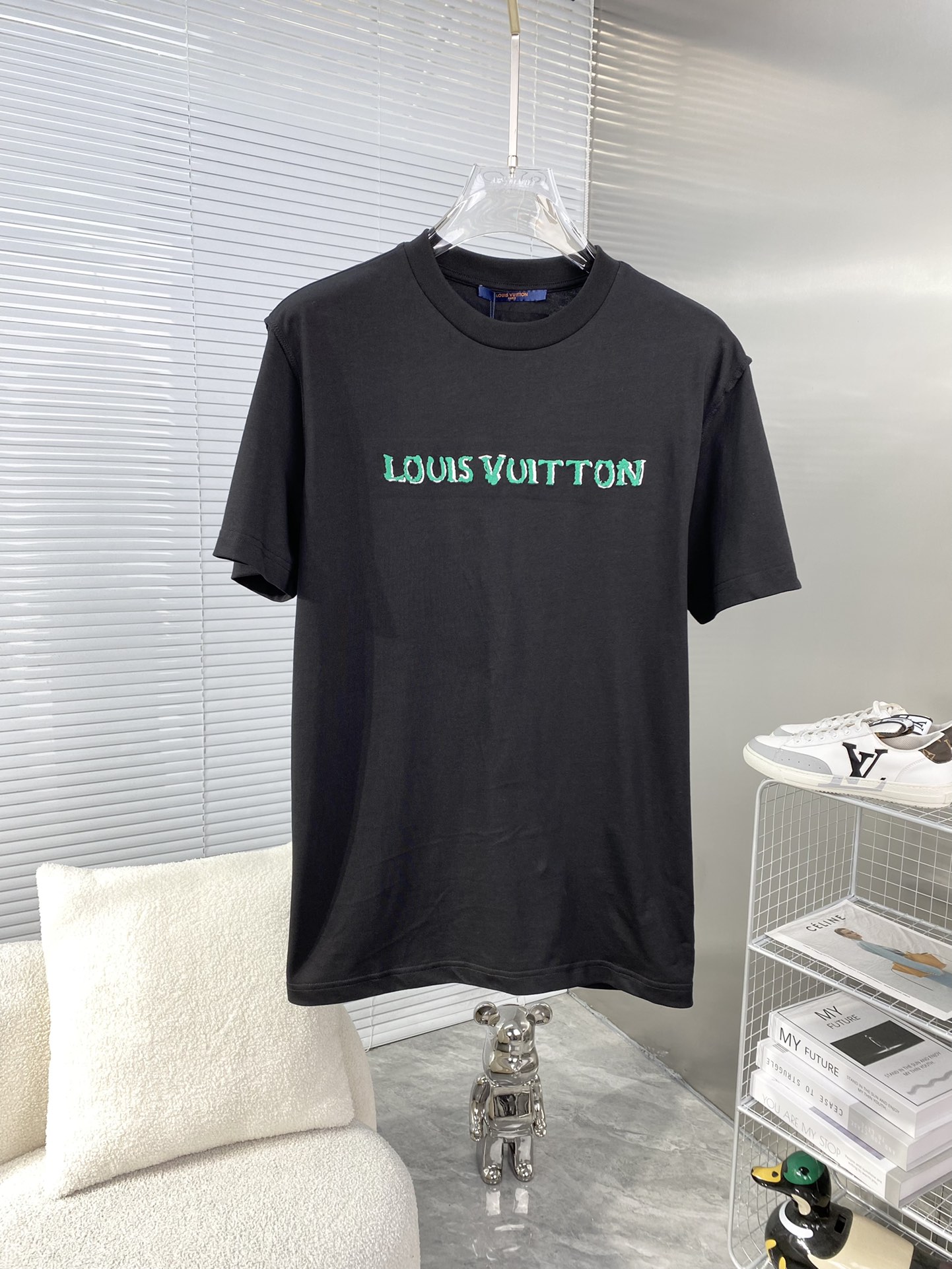 売上総額１位！2024 ルイヴィトン 新作 半袖Tシャツ 偽物