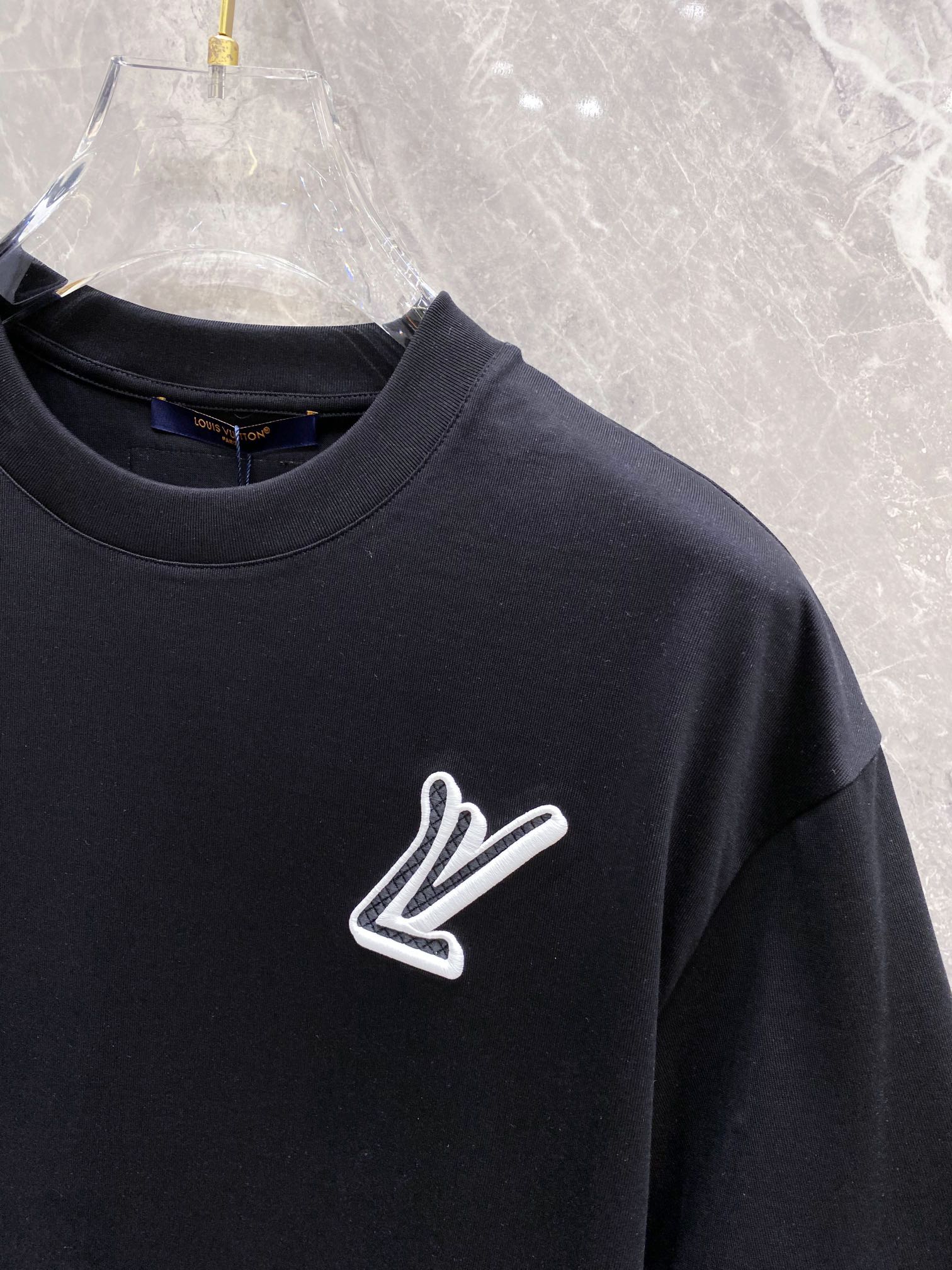 【即発】★ 2024 ルイヴィトン 新作 半袖Tシャツ スーパーコピー