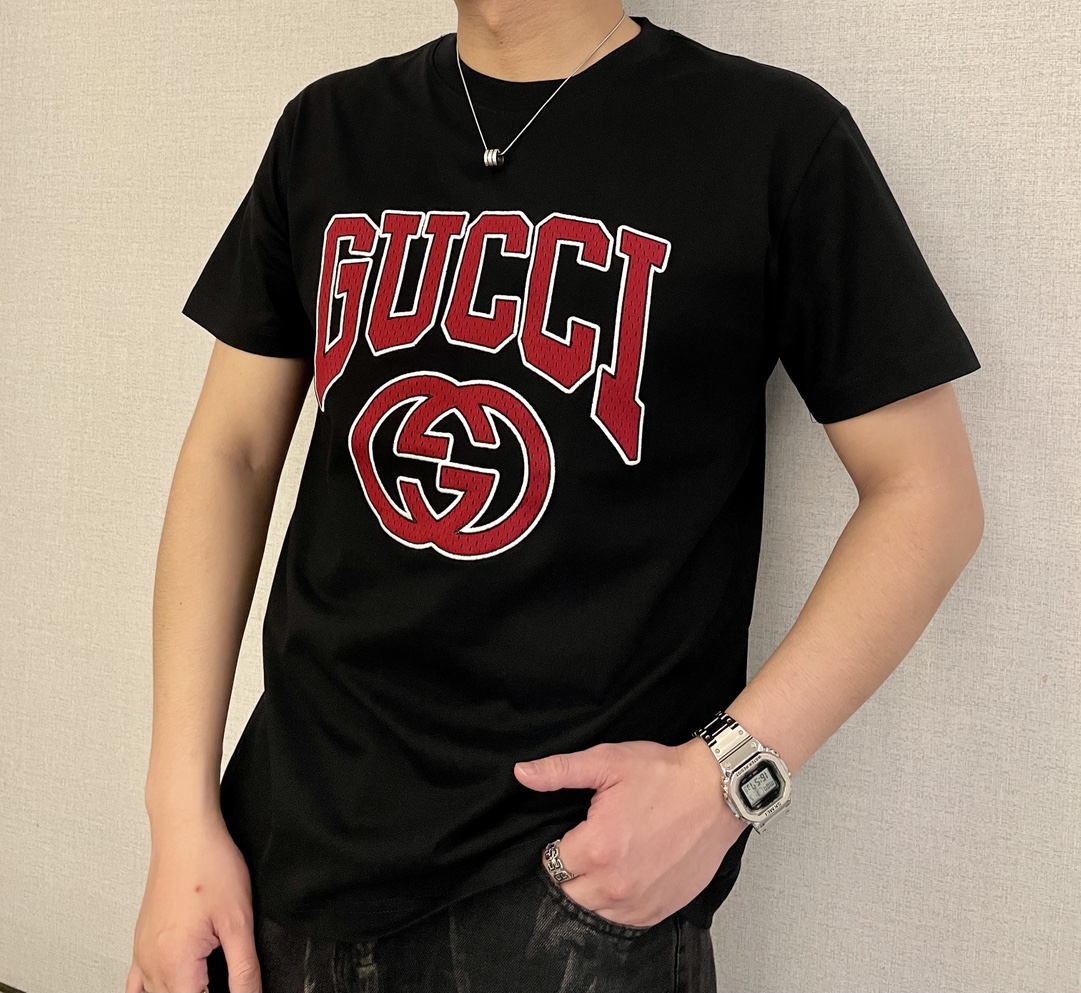累積売上総額第１位！2024 グッチ 新作 半袖Tシャツ スーパーコピー