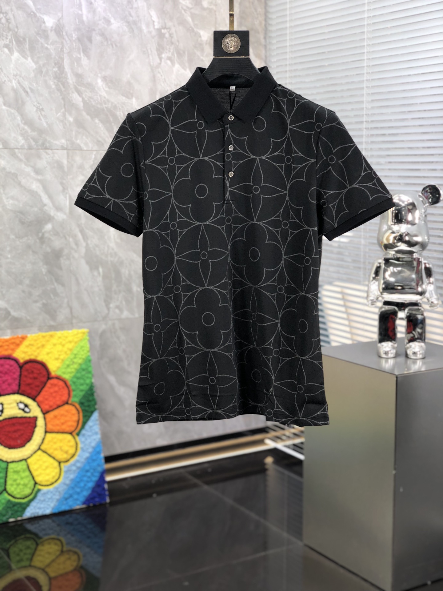 世界中で大人気♪ 2024 ルイヴィトン 新作 半袖Tシャツ コピー