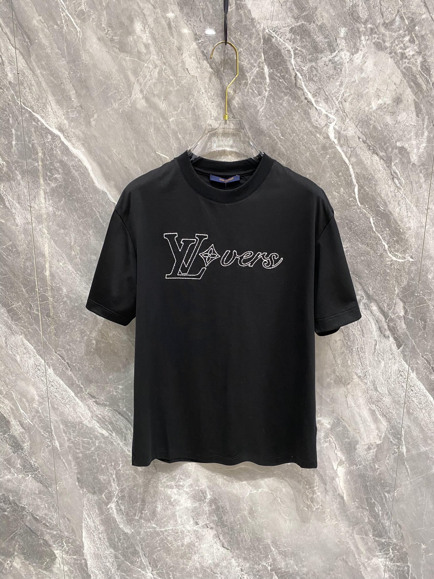 希少♪限定 2024 ルイヴィトン 新作 半袖Tシャツ コピー