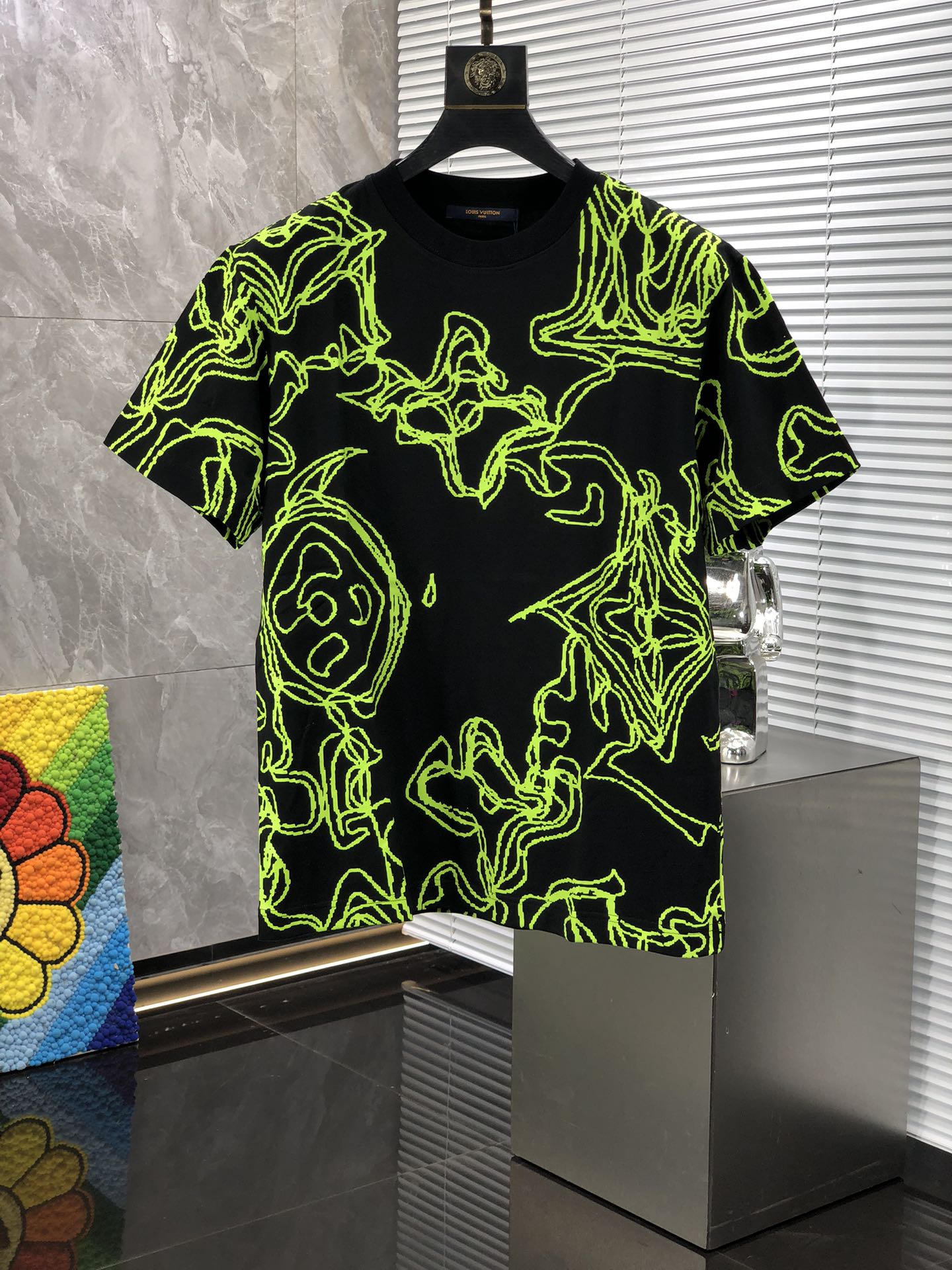 超希少！2024 ルイヴィトン 新作 半袖Tシャツ コピー