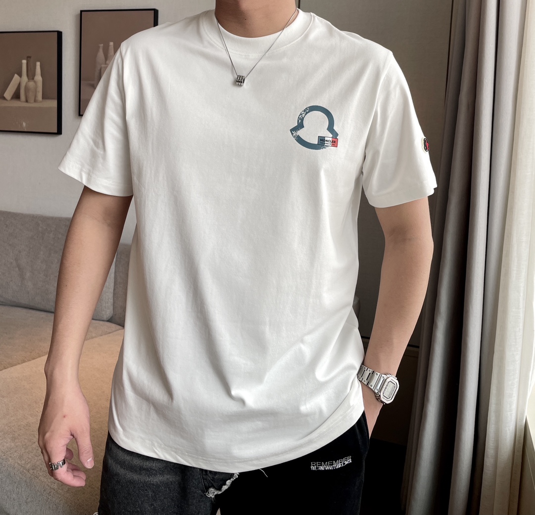 世界中で大人気♪ 2024 モンクレール 新作 半袖Tシャツ コピー