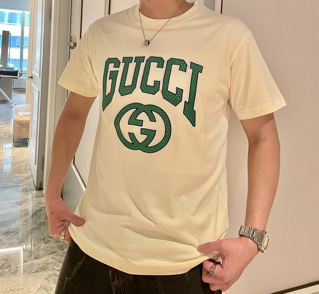 絶対欲しい！2024 グッチ 新作 半袖Tシャツ 偽物