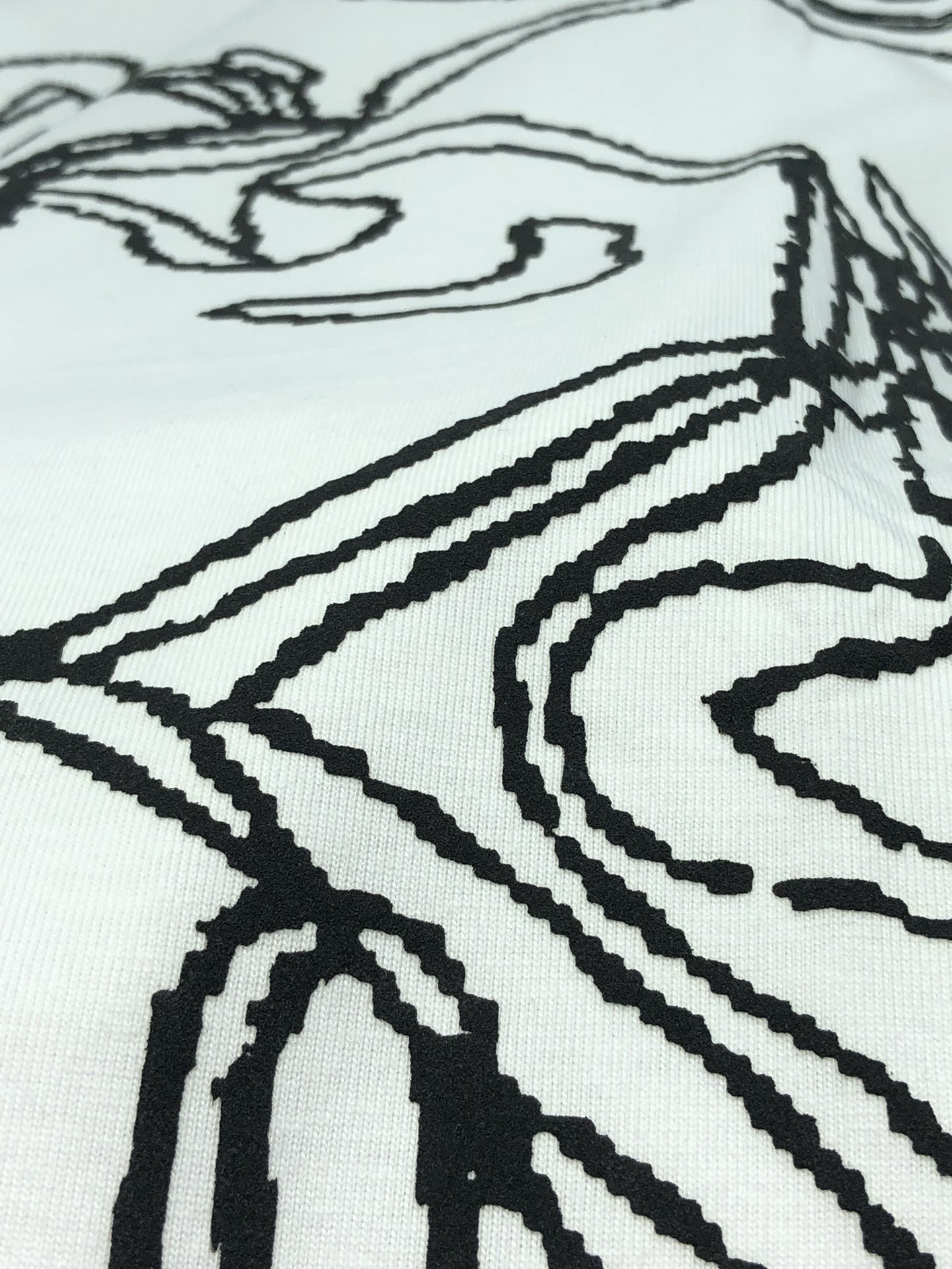 ☆超人気☆ 2024 ルイヴィトン 新作 半袖Tシャツ スーパーコピー