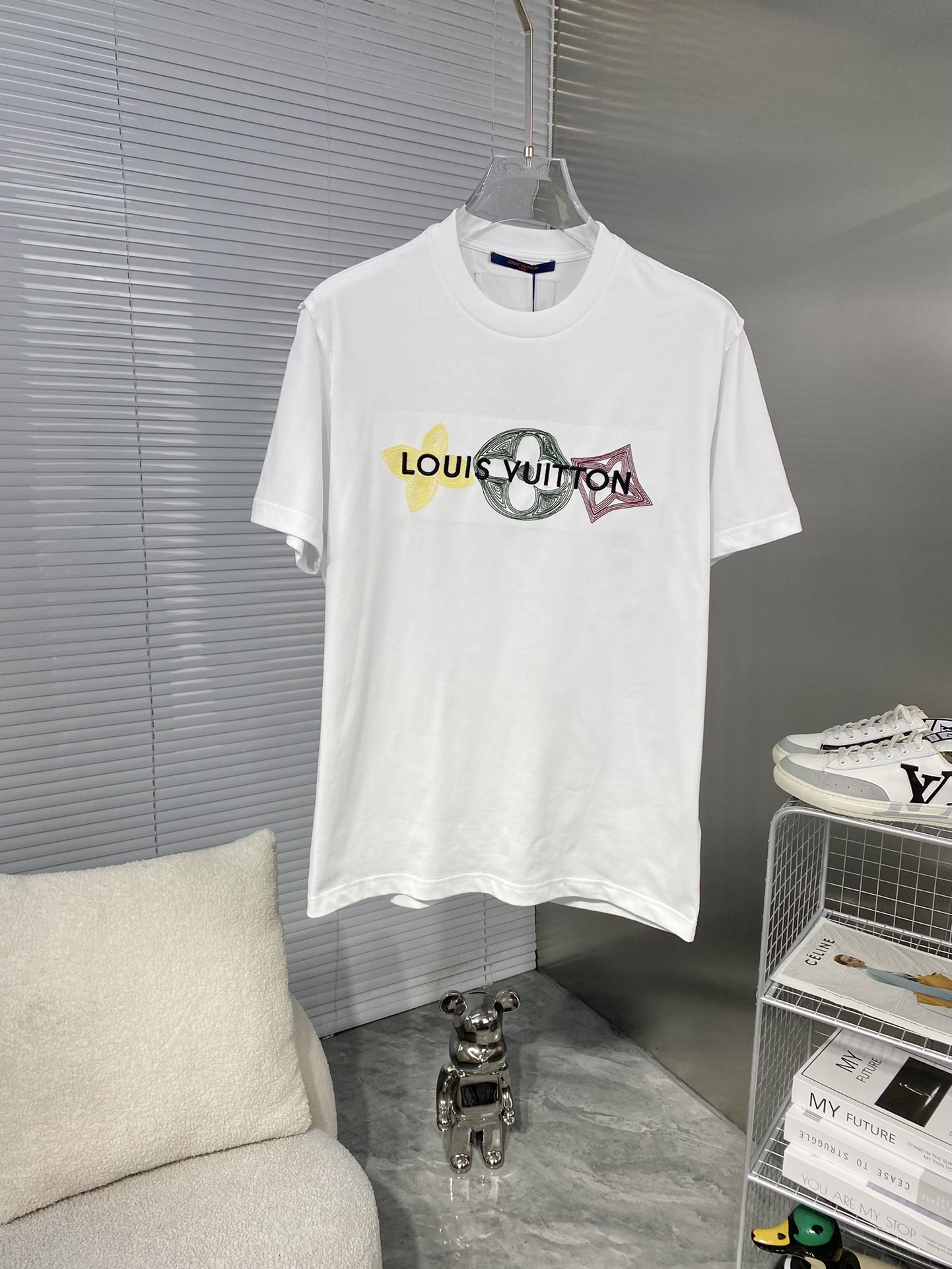 高品質♪♪♪ 2024 ルイヴィトン 新作 半袖Tシャツ スーパーコピー