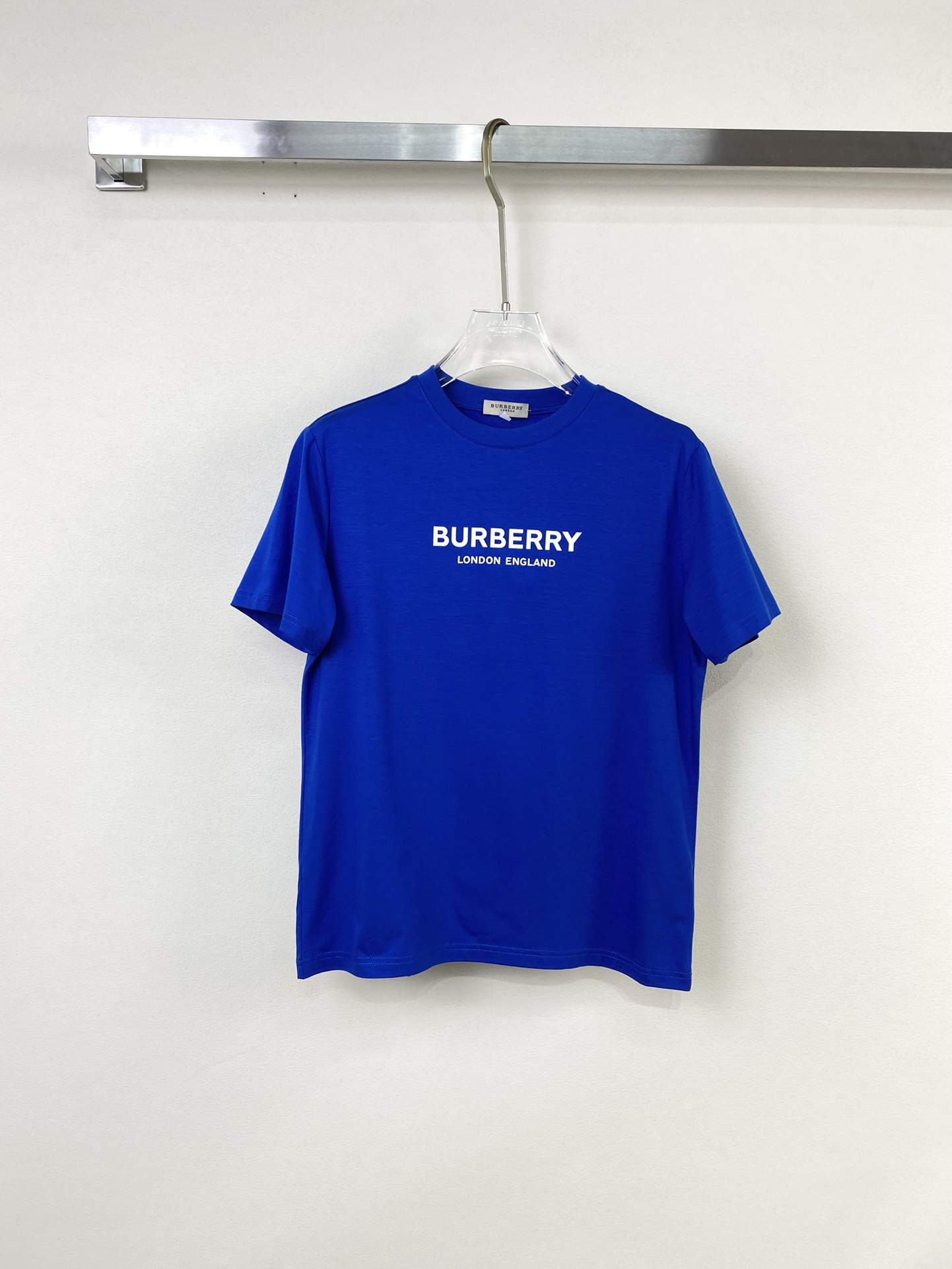すぐ届く 2024 バーバリー 新作 半袖Tシャツ 偽物 4色