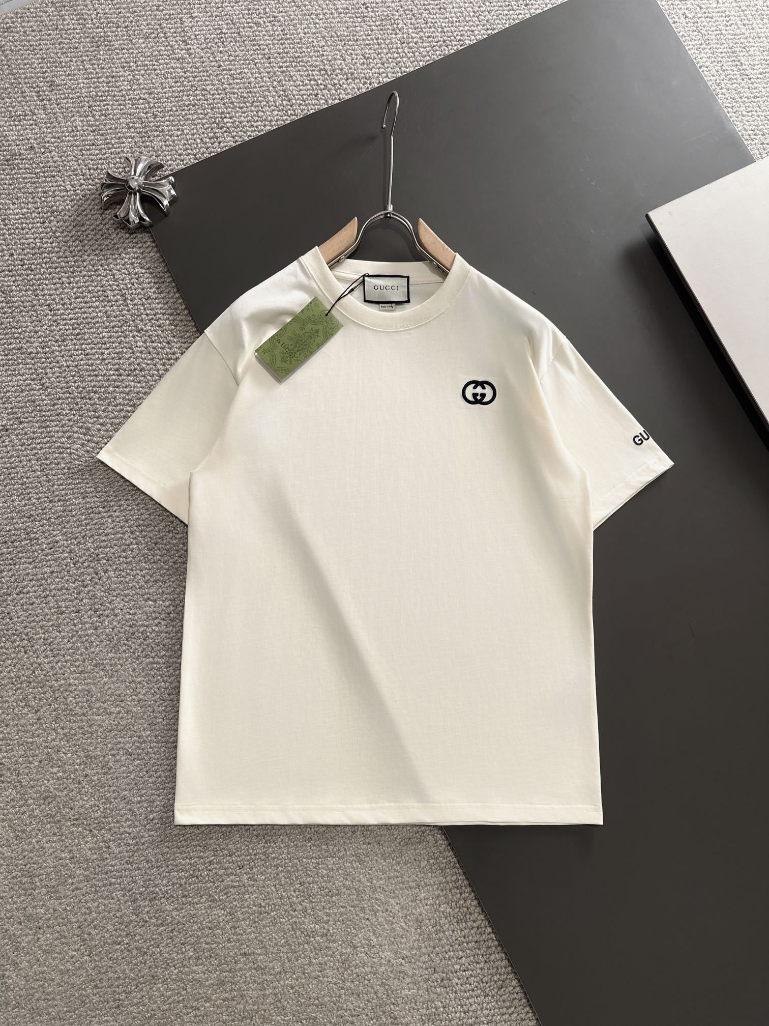 【限定カラー】2024 グッチ 新作 半袖Tシャツ コピー