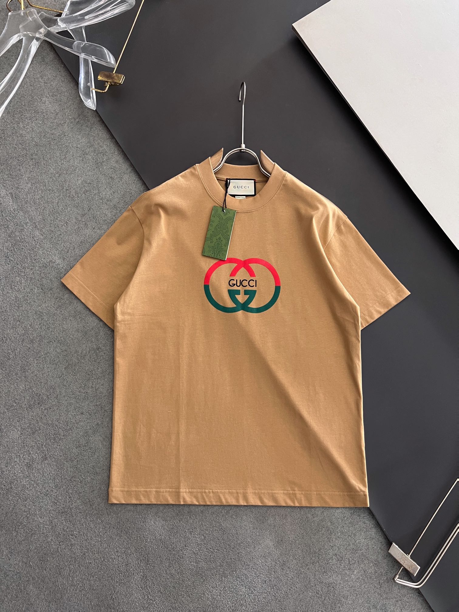 絶対欲しい！2024 グッチ 新作 半袖Tシャツ スーパーコピー 3色