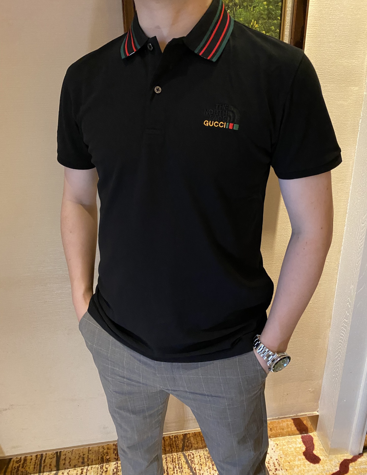 人気急上昇 2024 グッチ 新作 半袖Tシャツ コピー