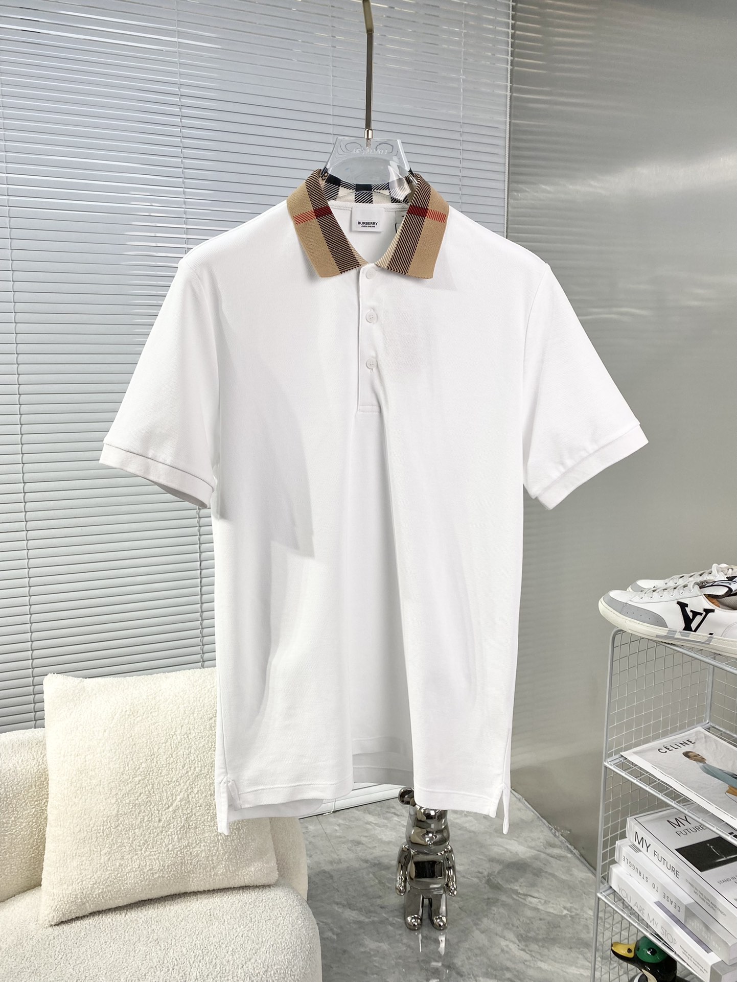 使い勝手良し 2024 バーバリー 新作 半袖Tシャツ スーパーコピー